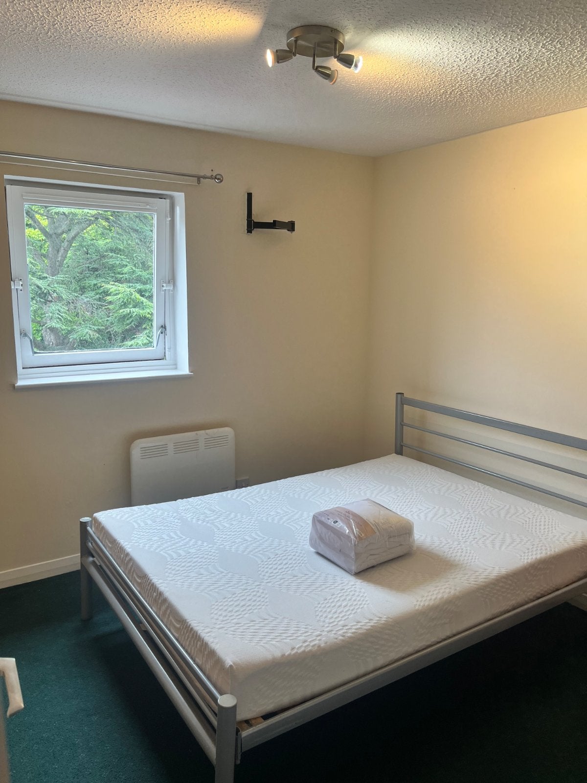 Flat Restalrig Drive in City of Edinburgh