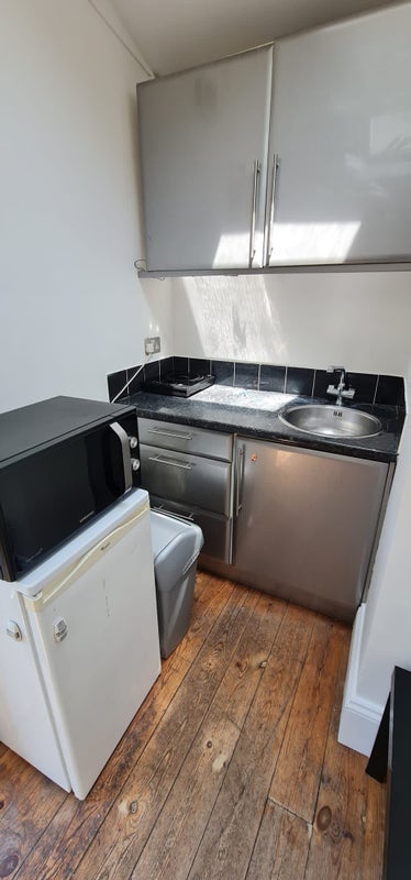 Room Birkbeck Road in Greater London
