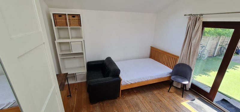 Room Birkbeck Road in Greater London