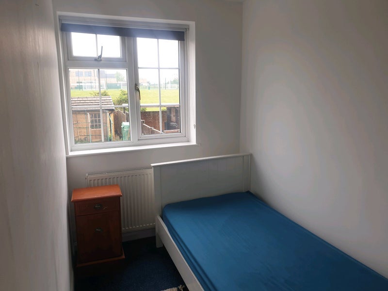 Room Waldegrave in Basildon