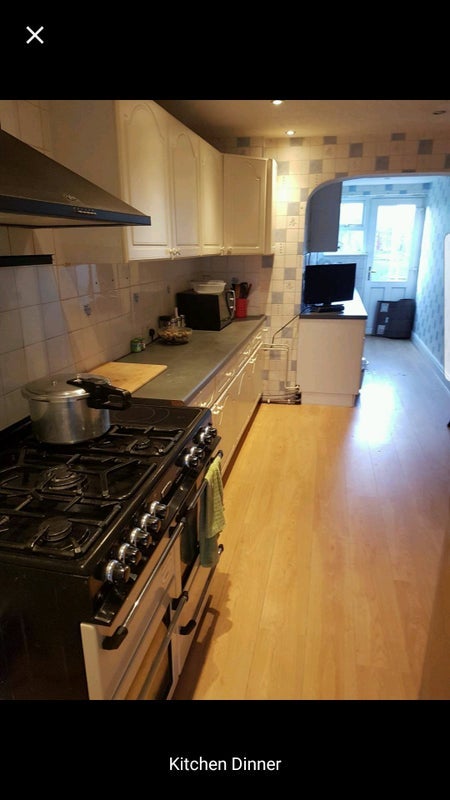 Room Waldegrave in Basildon