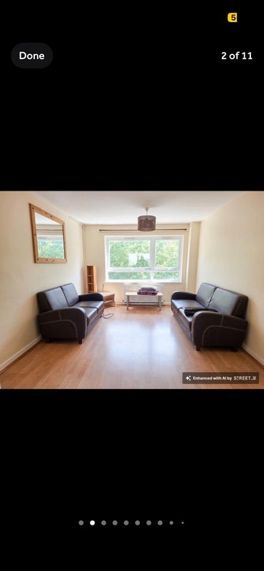 Room East Hill in Greater London