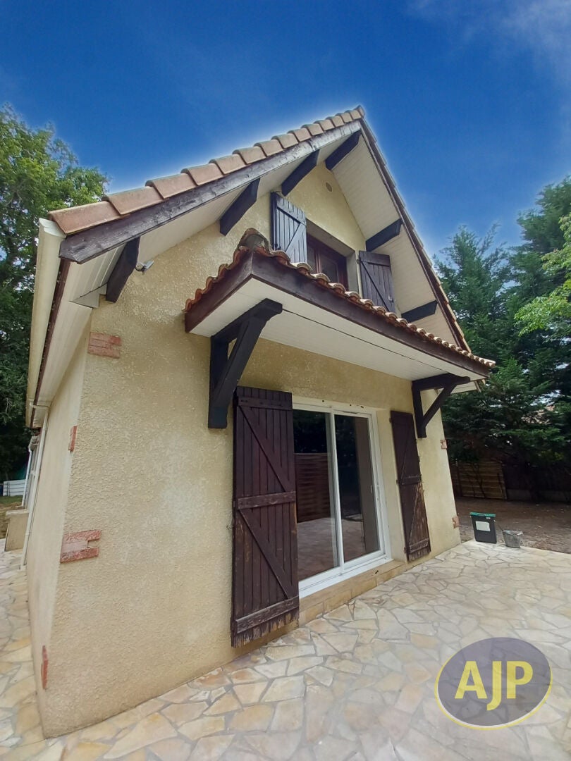 House Chemin des Cyprès in Corgnac-sur-l'Isle