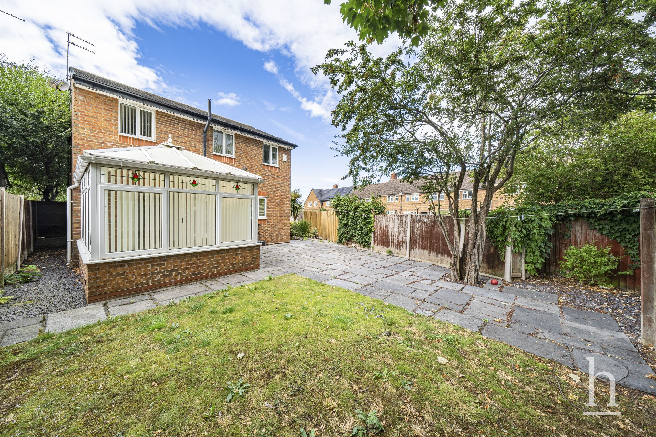 House Cheshire Acre in Upton