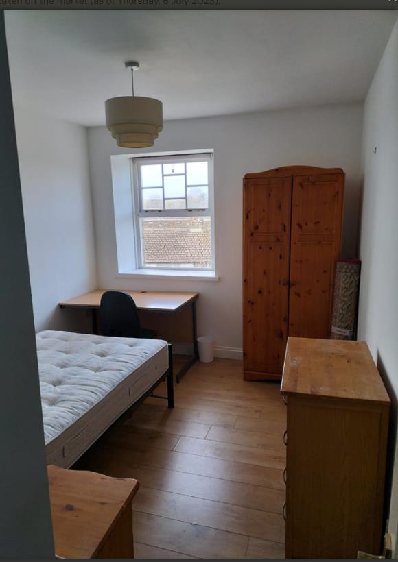 Room West Road in Lancaster