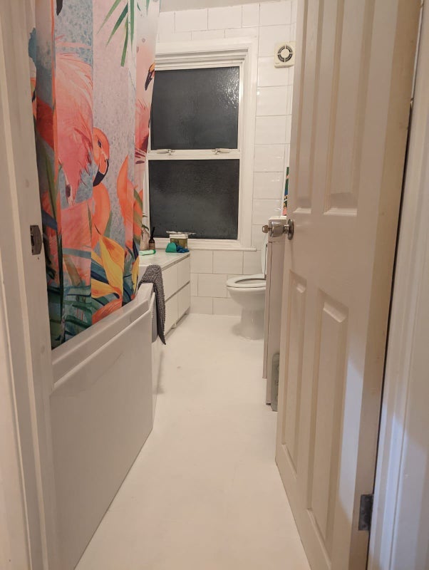 Room Maud Road in Greater London