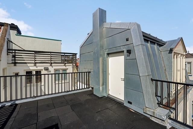 Piso Oudezijds Achterburgwal 105 E en Amsterdam
