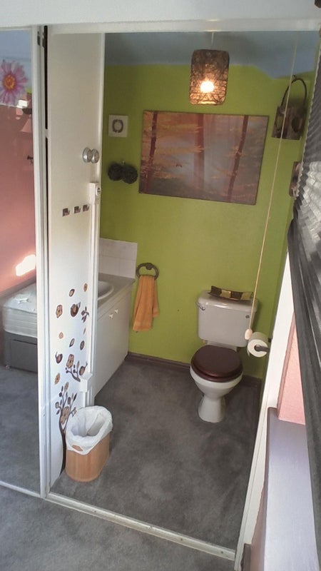 Room Humberstone Road in Birmingham