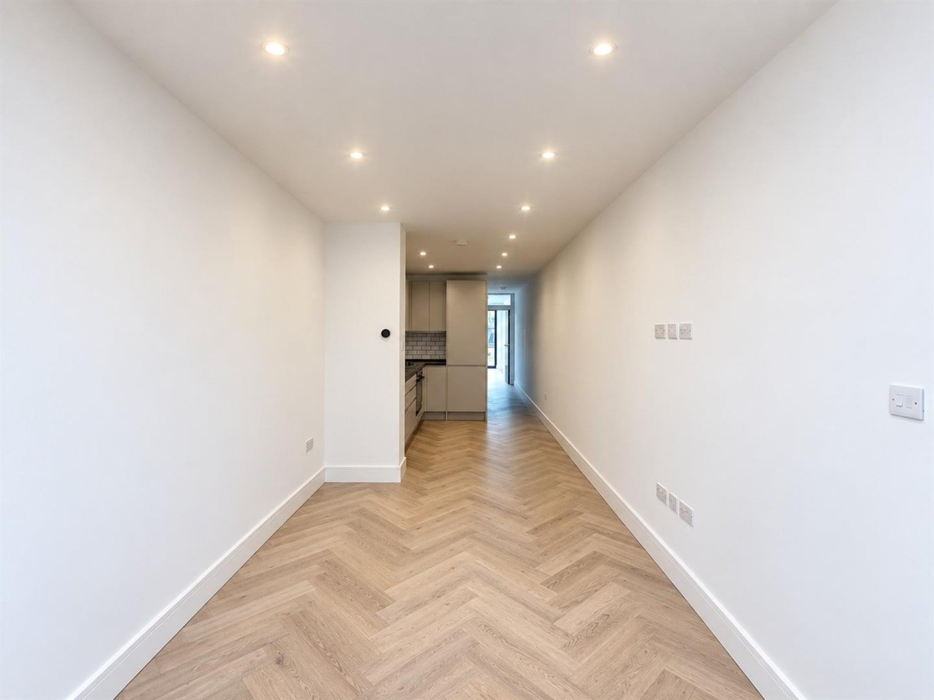 Flat Priory Way in Greater London