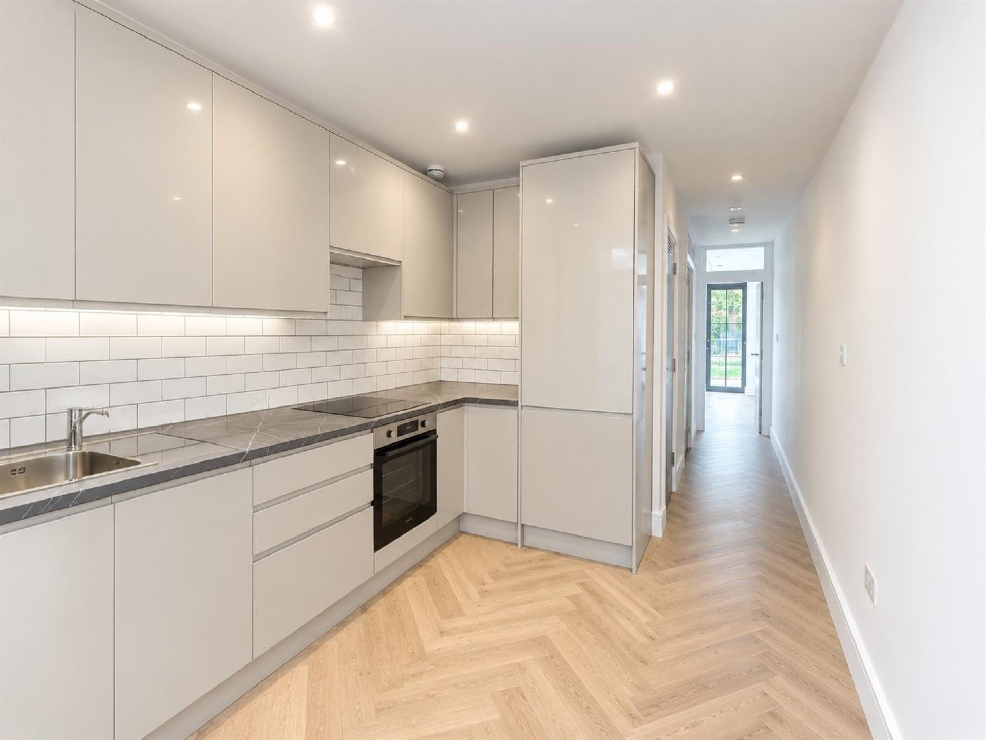 Flat Priory Way in Greater London