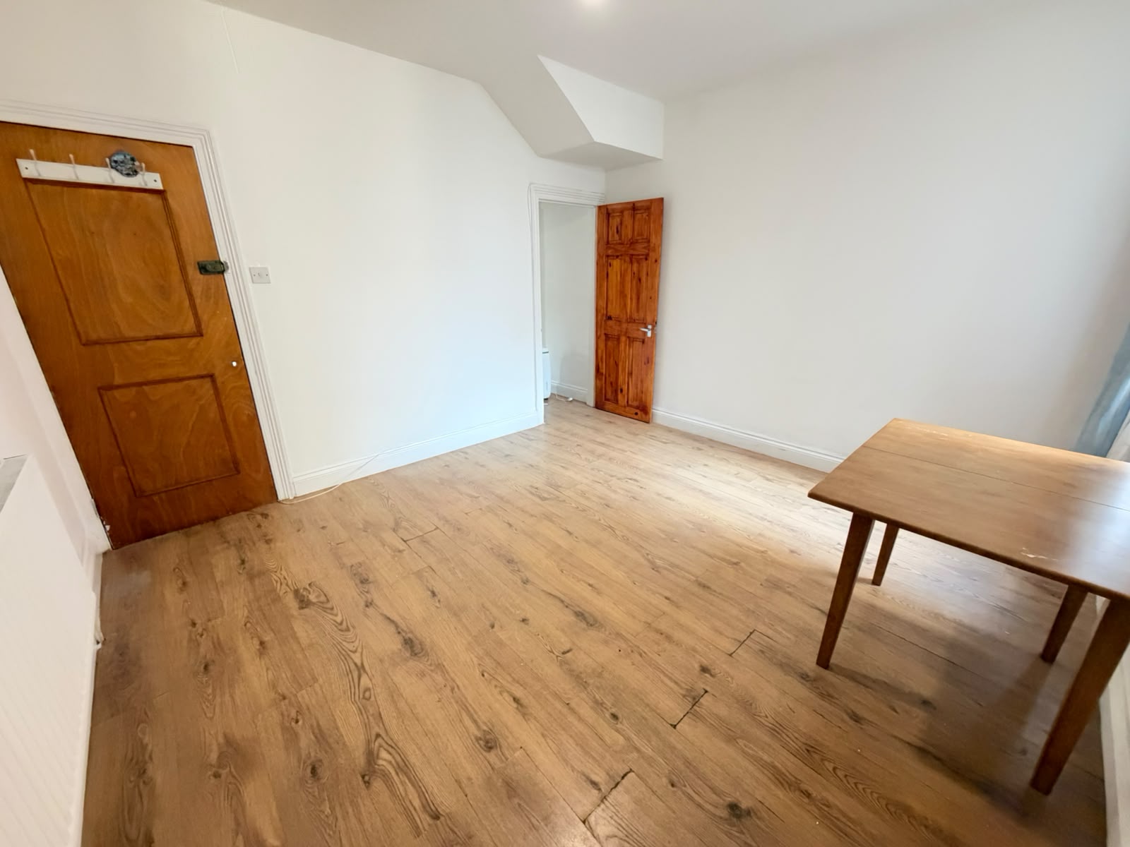 Flat Vansittart Road in Greater London