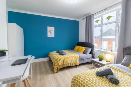 Flat Copnor Road in Portsmouth