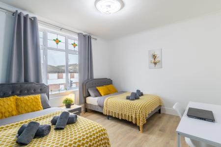 Flat Copnor Road in Portsmouth