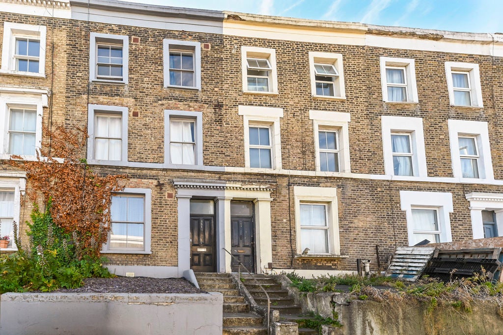 Flat Gunterstone Road in Greater London