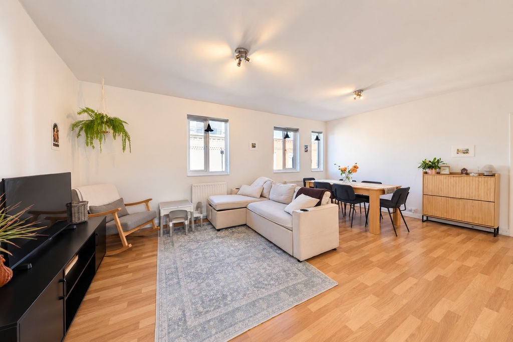 Flat Adam and Eve Mews in London