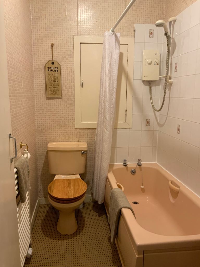 Room Granton Place in Aberdeen City