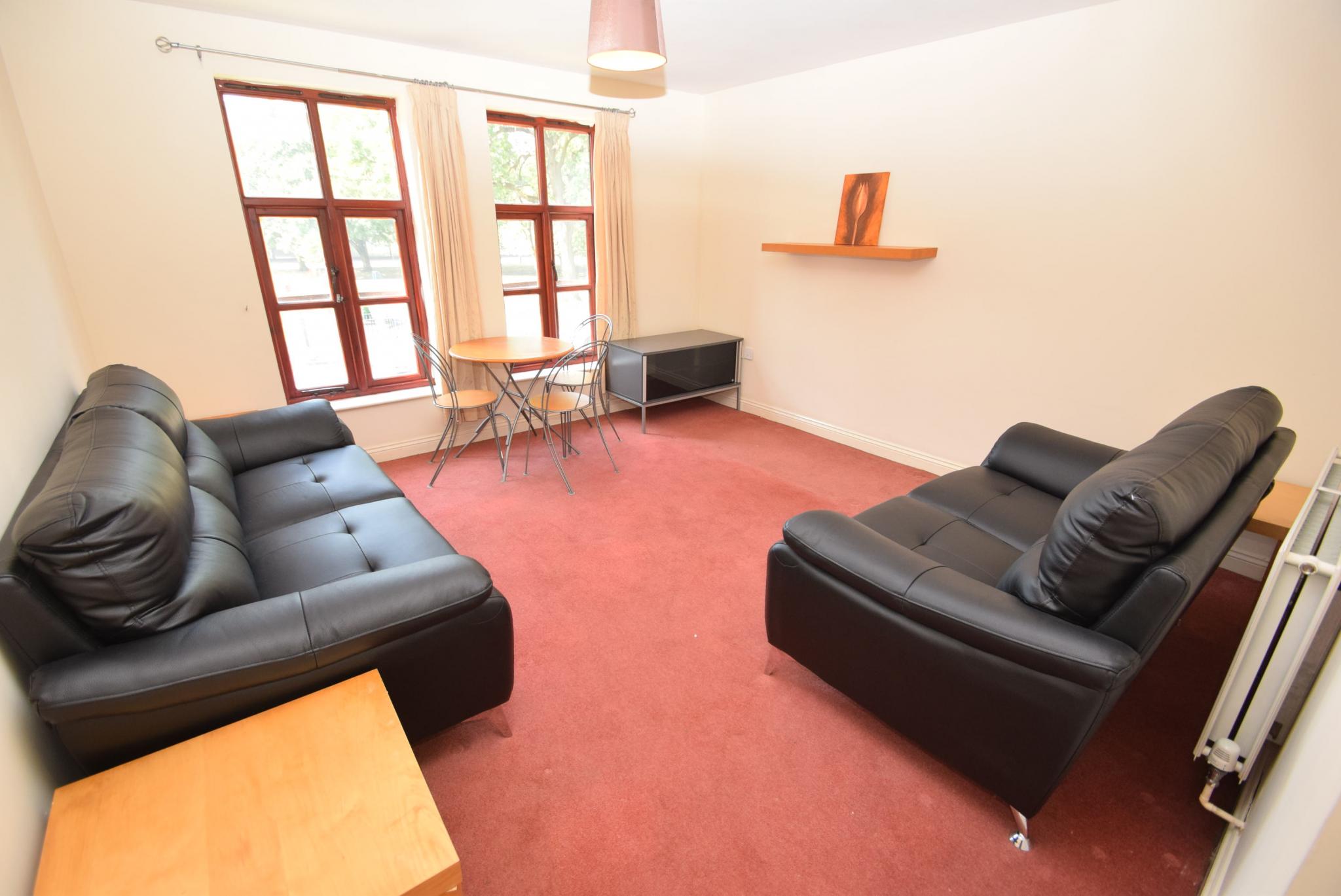 Flat Ardwick Green North in Manchester