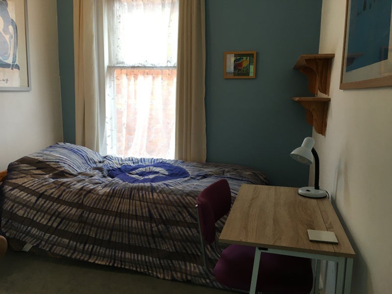 Room Frankston Road in Bournemouth