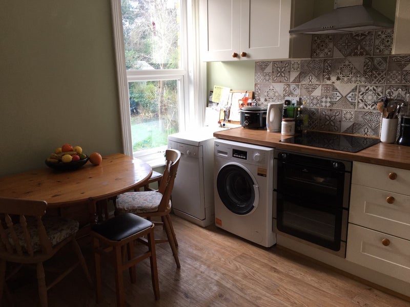 Room Frankston Road in Bournemouth