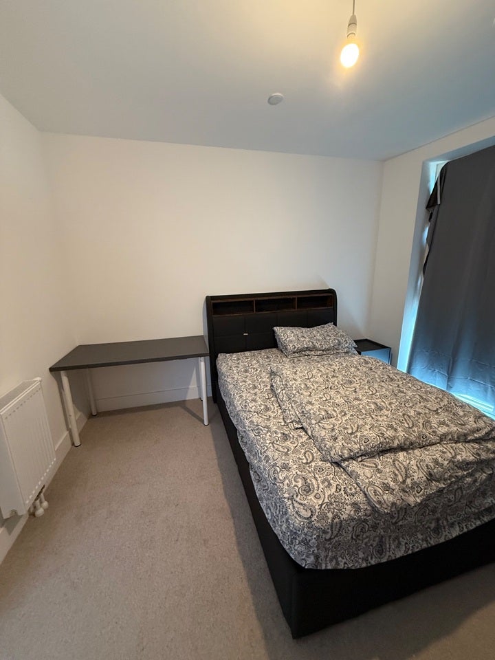 Flat Silvertown Square in Greater London