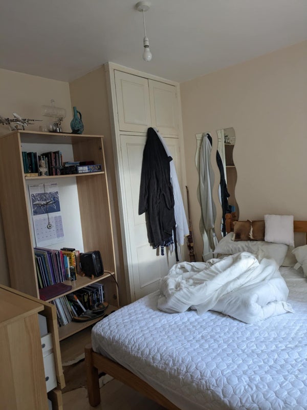 Room Bessborough Road in Greater London