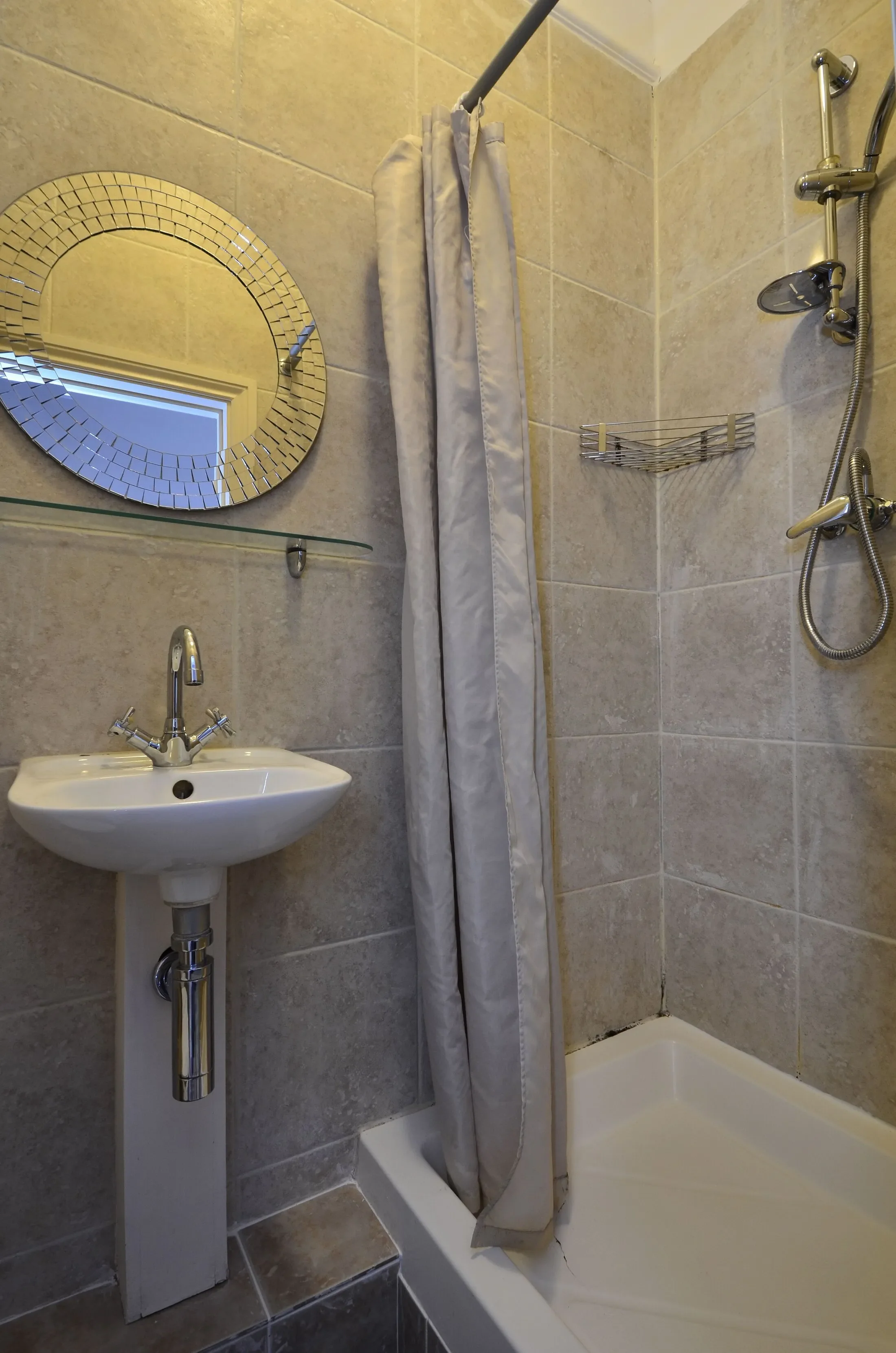 Flat Elvaston Place in Greater London
