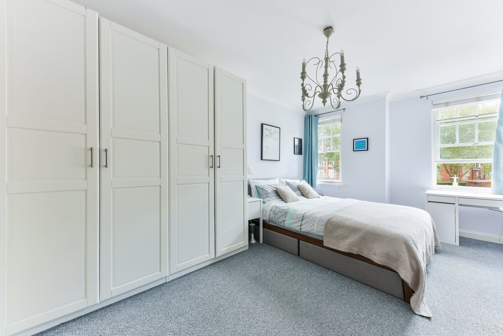 Flat Clapham Park Road in Greater London