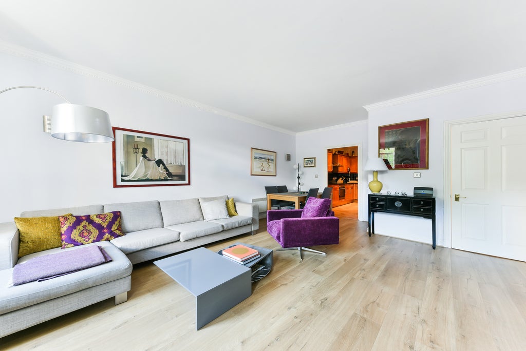 Flat Clapham Park Road in Greater London