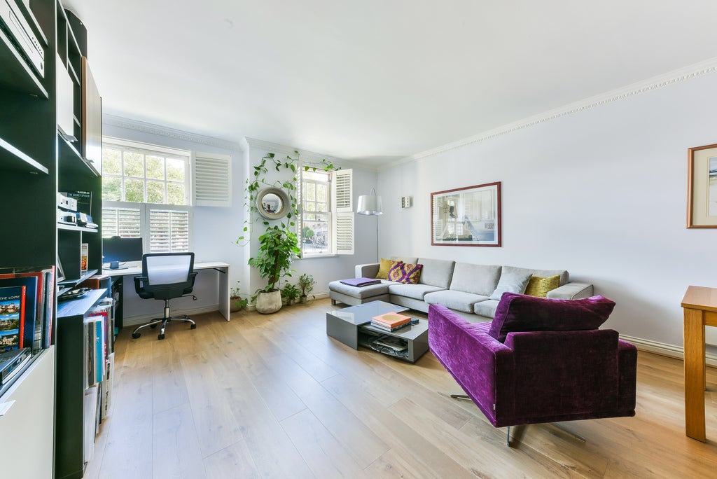 Flat Clapham Park Road in Greater London