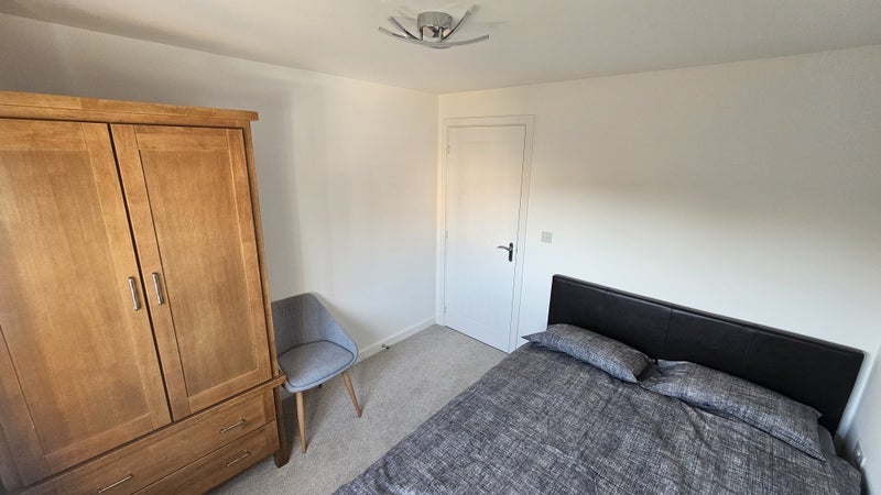 Room Anglers Avenue in Fenland District