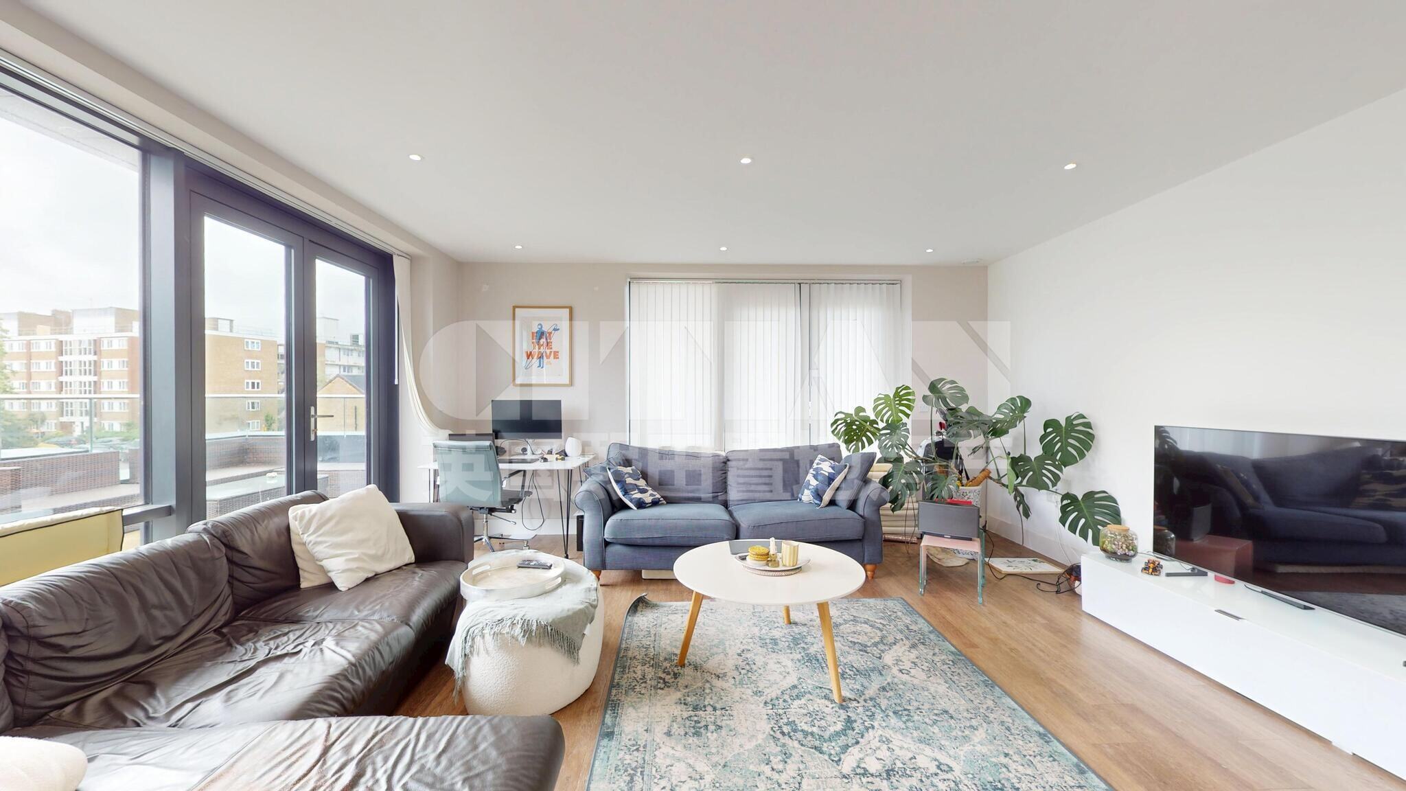 Flat Veals Mead in Greater London