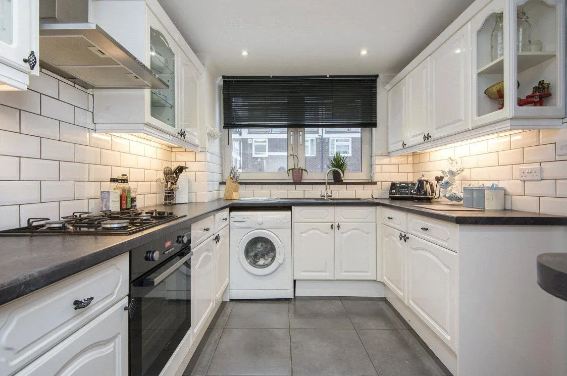 Flat Alfred Street in Greater London