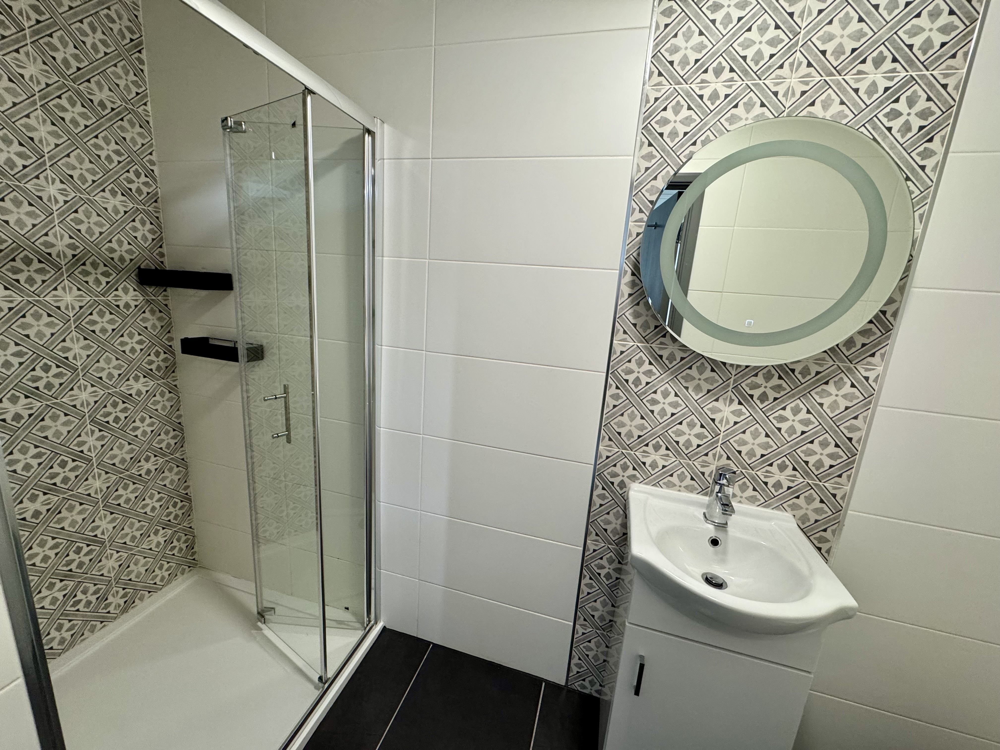 Room Putney Road in Leicester