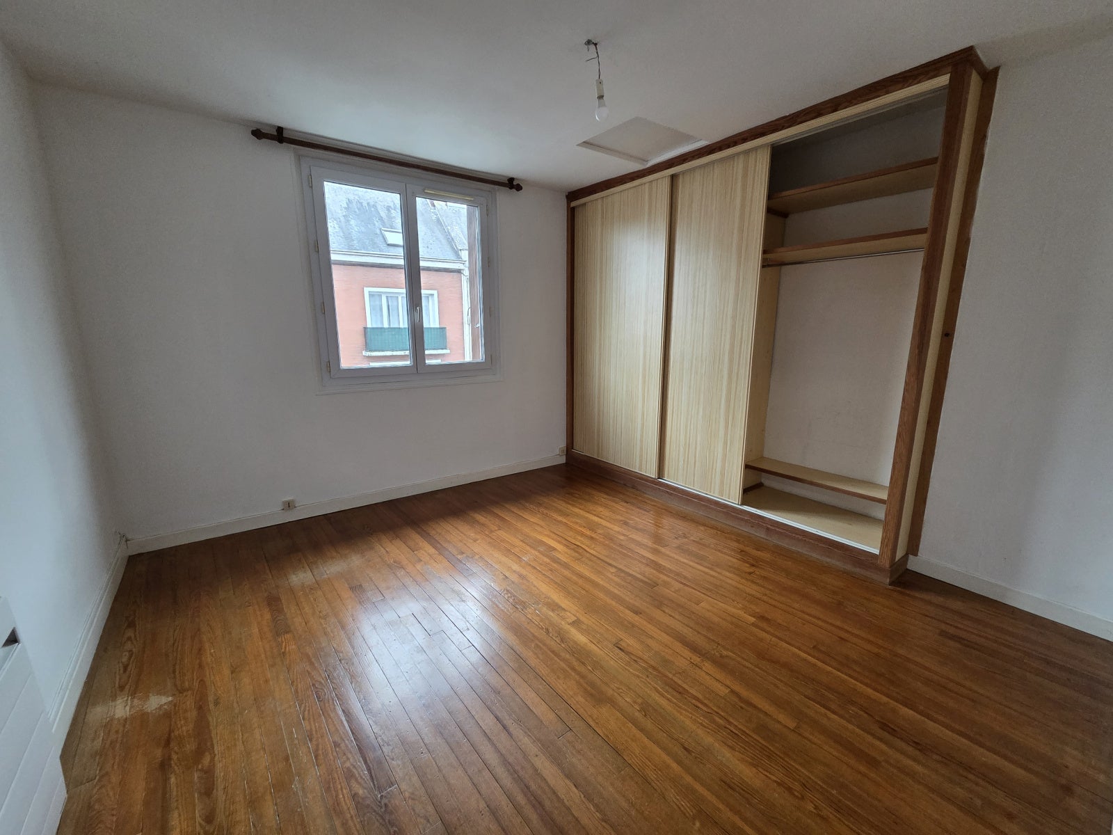 Flat Rue Saint-Jean in Gournay-en-Bray