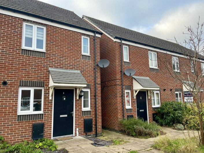 House Tarn Close in Willenhall