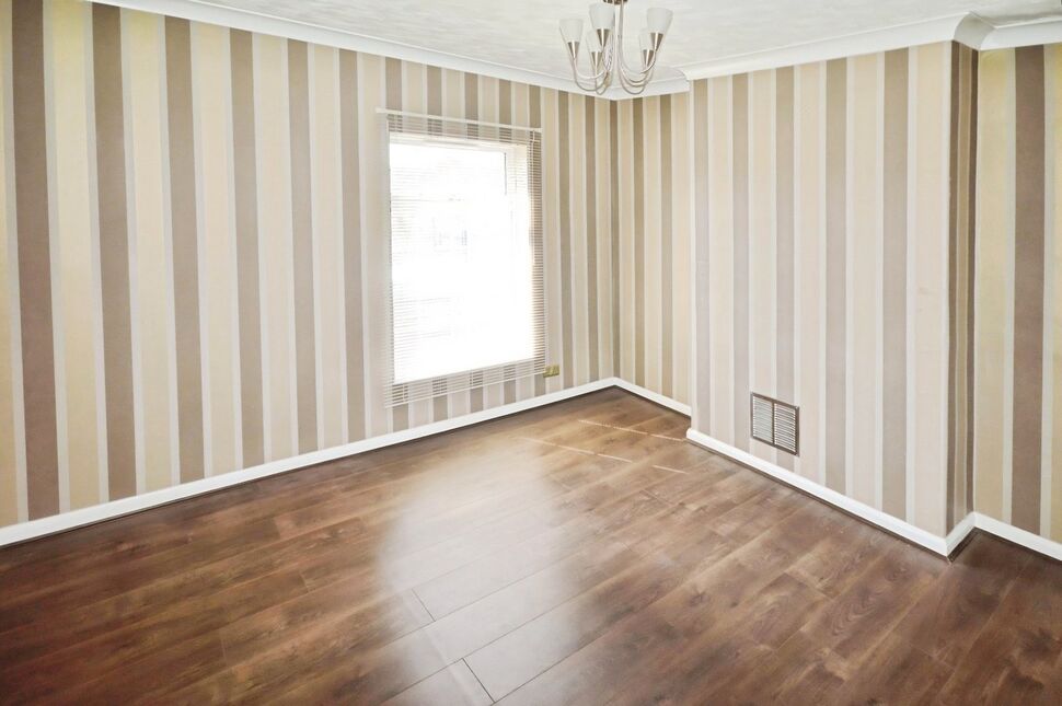 House Ringwood Road in Chesterfield