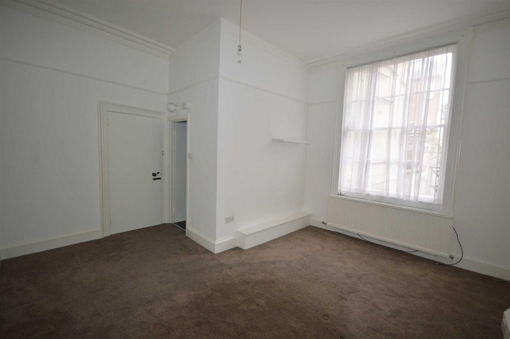 Flat Esplanade in Scarborough
