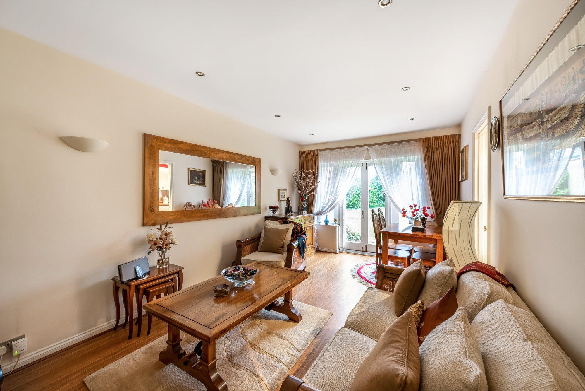 Flat Salusbury Road in Greater London