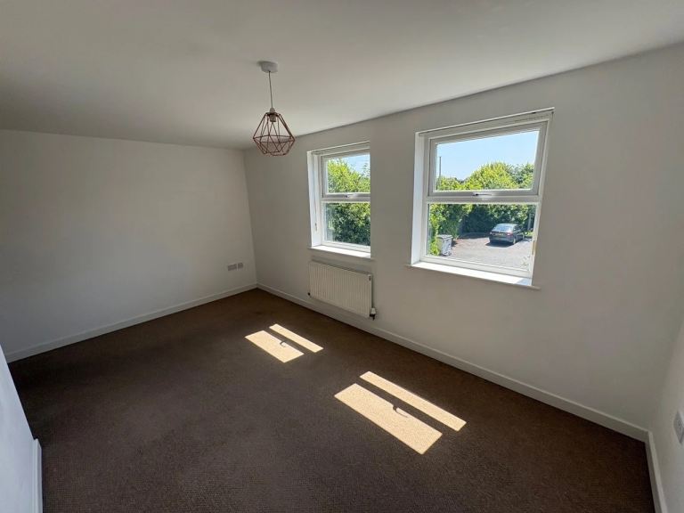 Flat East Prescot Road in Liverpool