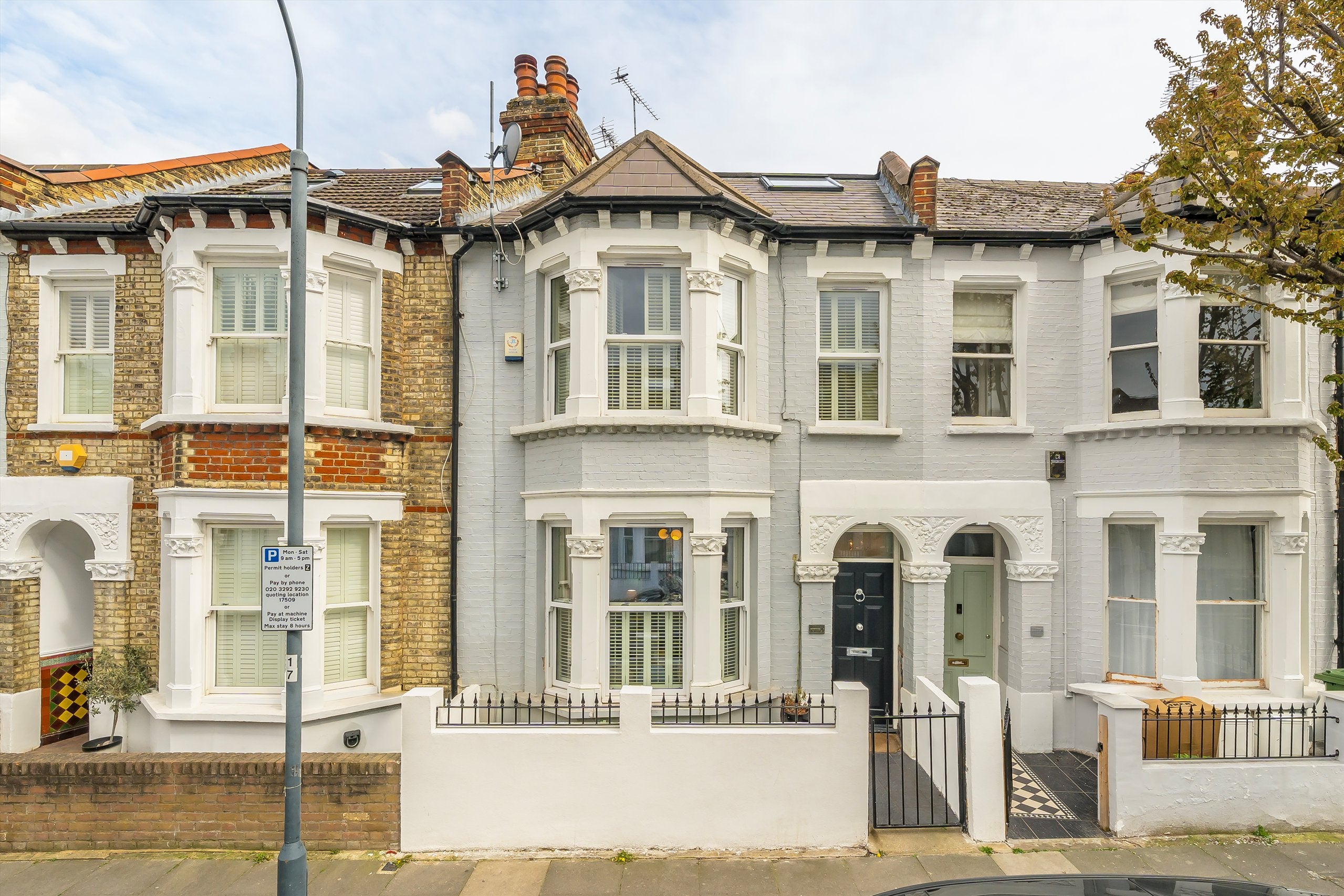 House Glenrosa Street in Greater London