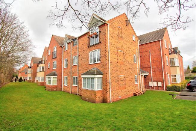 Flat Mulberry Drive in Lichfield