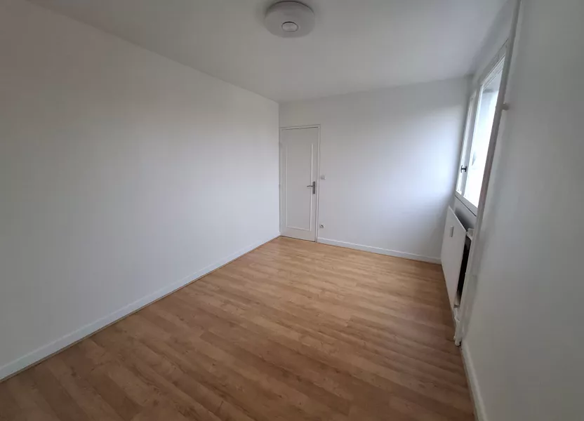 Flat Rue Winston Churchill in Compiègne