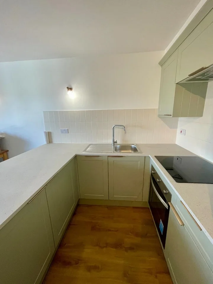 Flat Limetree Walk in Greater London