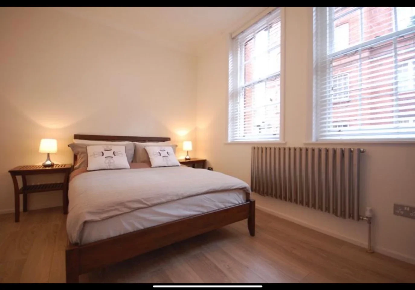 Flat Streatham Street in Greater London
