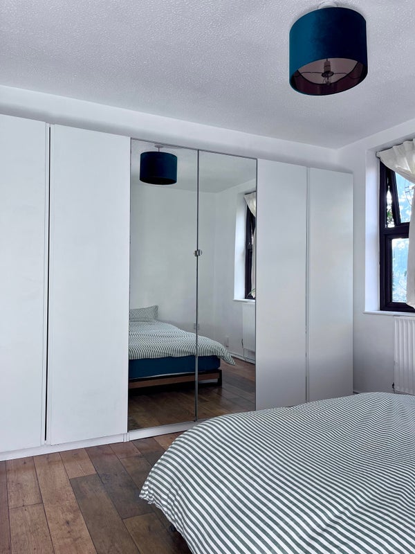 Room Lawrence Buildings in Greater London