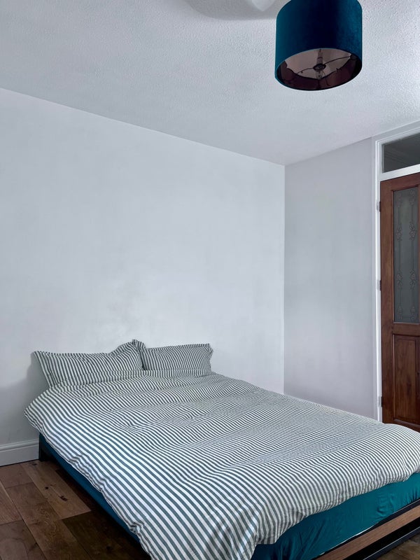 Room Lawrence Buildings in Greater London