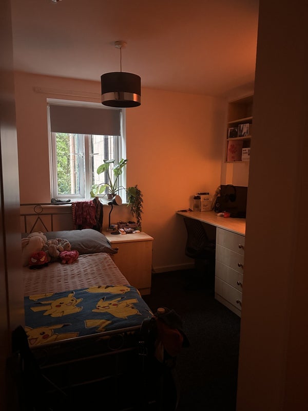 Room Definitive Footpath LEEDS 94 in Leeds