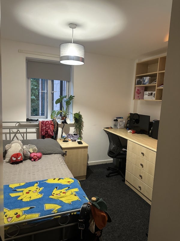 Room Definitive Footpath LEEDS 94 in Leeds