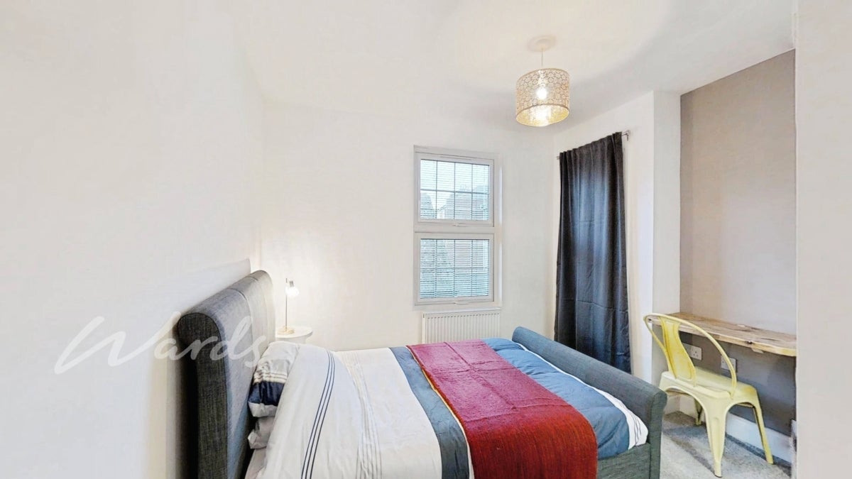 Room Shellons Street in Folkestone and Hythe District