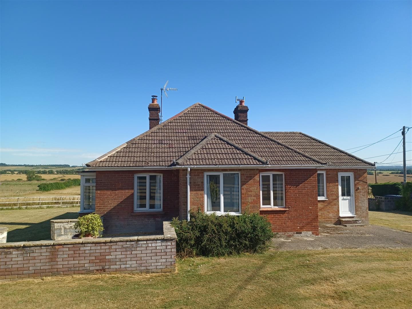 House Thruxton Down Road in Test Valley